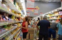 Alimentos, conta de luz e cigarros pressionam inflação, aponta FGV