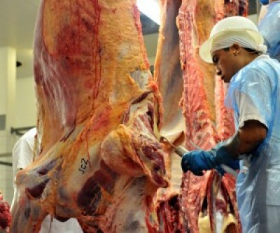 JBS suspende produção em 6 dos 7 frigoríficos de carne bovina que tem em MS