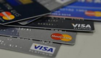 Caixa reduz juros do rotativo do cartão de crédito