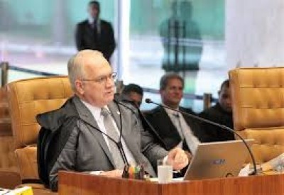 STF vai investigar 8 ministros, 24 senadores e 42 deputados citados em delações