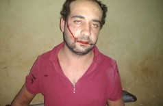 Homem tenta roubar caminhonete de médico, é agredido por populares e acaba preso (Foto: Adilson Domingos) ()