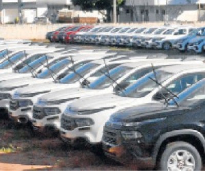 Vendas de veículos novos caem  16,3% nas revendas do Estado (Foto: Correio do Estado) ()