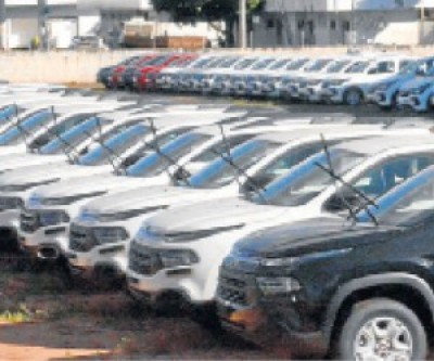 Vendas de veículos novos caem 16,3% nas revendas do Estado (Foto: Correio do Estado) ()