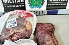 Homem é preso após tentar furtar carne de supermercado em Dourados (Foto: Divulgação/Polícia Militar) ()