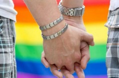 A decisão abrange também as uniões estáveis de casais LGBTs (lésbicas, gays, bissexuais, travestis e transexua... ()
