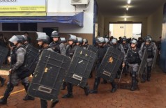 Ação conjunta na Penitenciária Estadual de Dourados envolveu mais de 500 militares da PM e do Exército (Foto:... ()