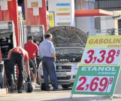 Preço do etanol recua 12%  e pode cair mais 1% em MS (Foto: Correio do Estado) ()