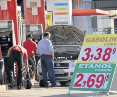 Preço do etanol recua 12% e pode cair mais 1% em MS (Foto: Correio do Estado) ()
